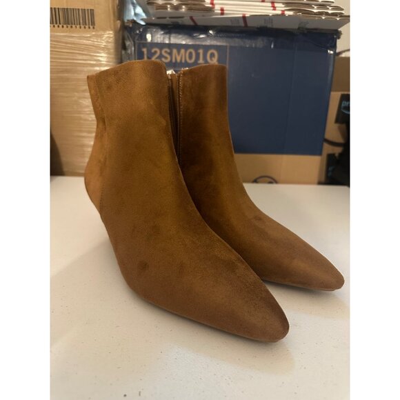 Universal Thread Women’s Taylor Kitten Heel Ankle Boots size 10 NWT - Picture 3 of 8